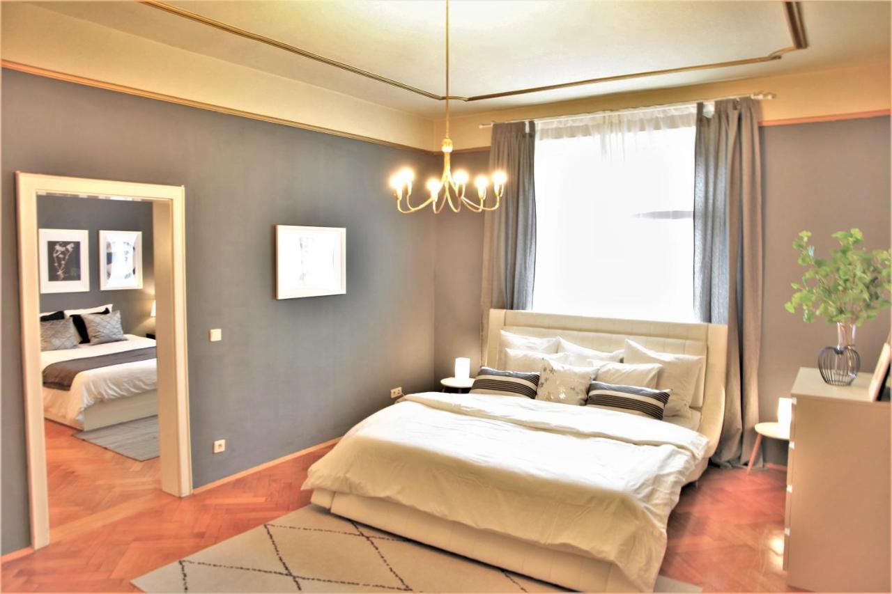 Spacious Apartment In The Heart Of Innsbruck Eksteriør bilde